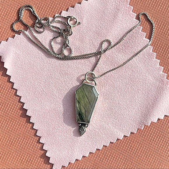 Green Rutile in Quartz Coffin Shape Handmade Sterling Silver Necklace - Picture 7 of 13